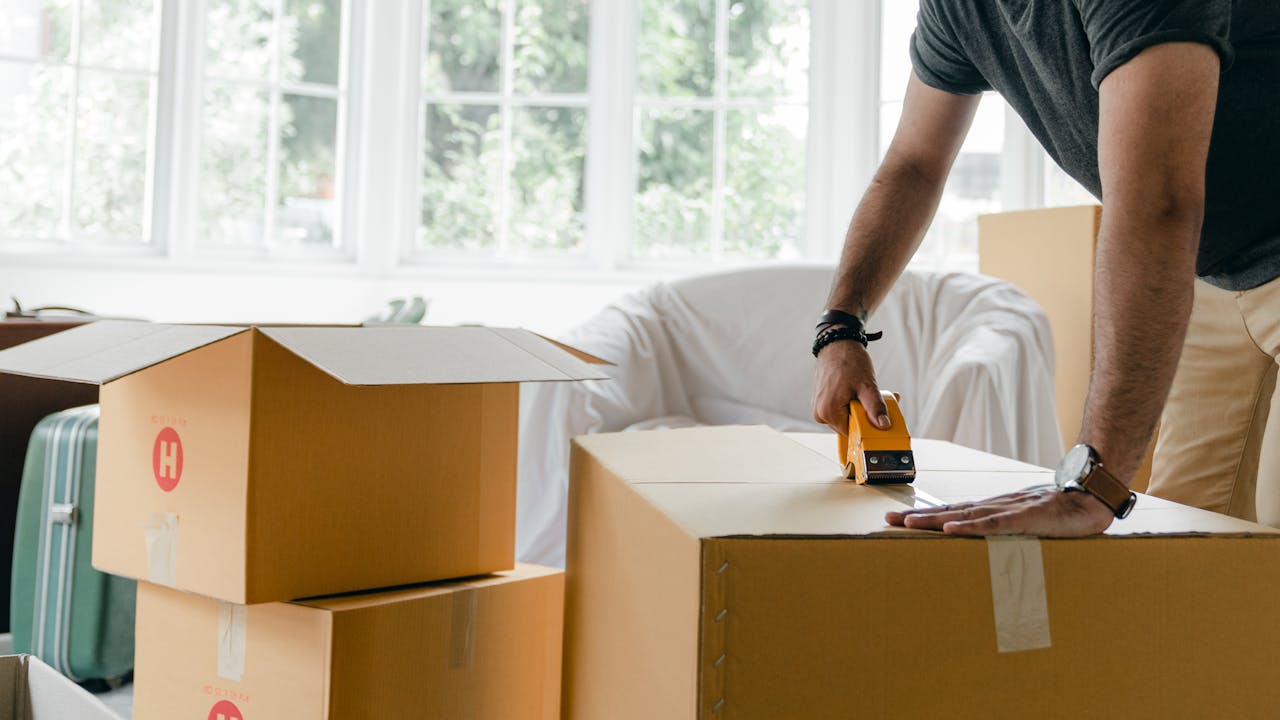 InterWest-Properties-moving-boxes InterWest-Properties-moving-boxes