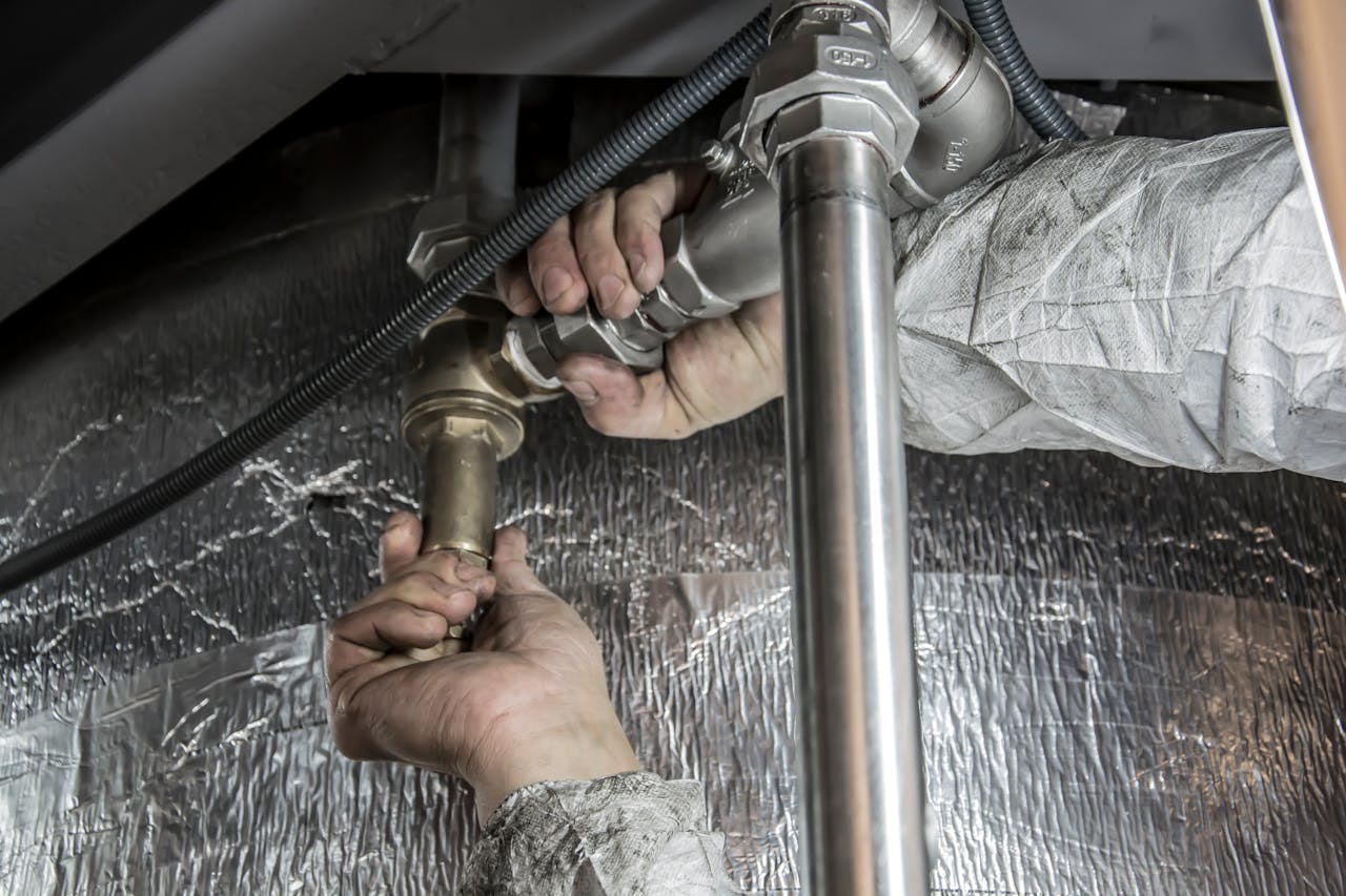 InterWest-Properties-plumber-pipes InterWest-Properties-plumber-pipes