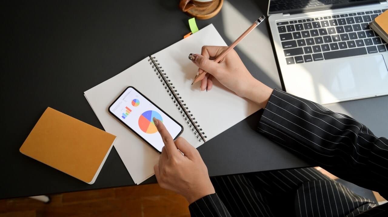 writing in book bookkeeping